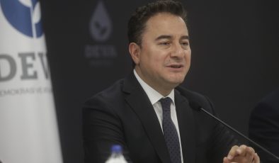 Babacan: Bu milletten aldığınız vergileri faize gömdünüz