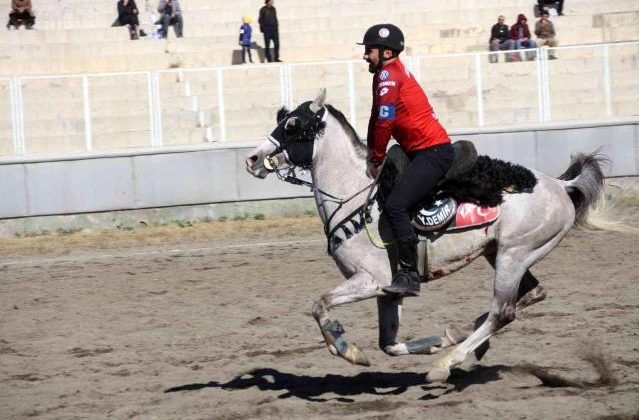 Erzurum spor haberleri… Erzurum’da Cirit 1. Lig karşılaşmaları devam ediyor