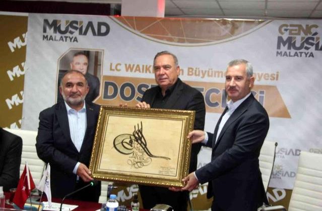 İş adamı Vahap Küçük, ‘Dost Meclisi’nin konuğu oldu