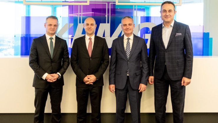 KPMG Türkiye ve Akuğur Hukuk stratejik işbirliği için imza attı