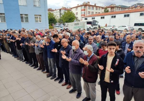 Son dakika haber | Karabük’te 41 madenci için gıyabi cenaze namazı kılındı