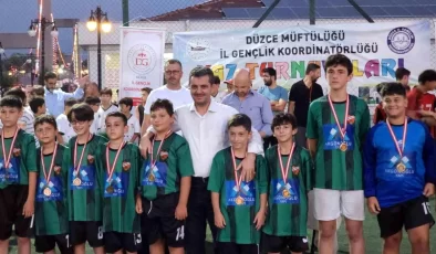 Düzce Yaz Kur’an Kursları Futbol Turnuvası Şampiyonları Belli Oldu