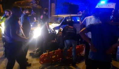 İnegöl’de kavga ihbarına giden polis ekibi otomobille çarpıştı