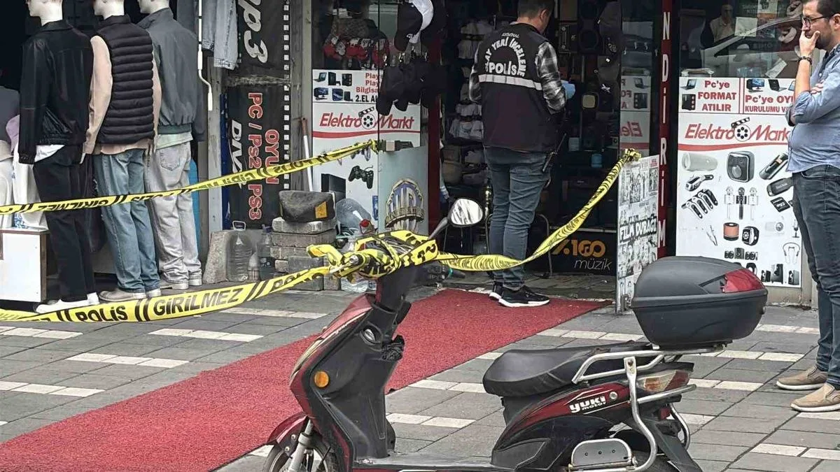Bolu’da CD Dükkanına Silahlı Saldırı: Polis, Kaçan Şüphelileri Arıyor