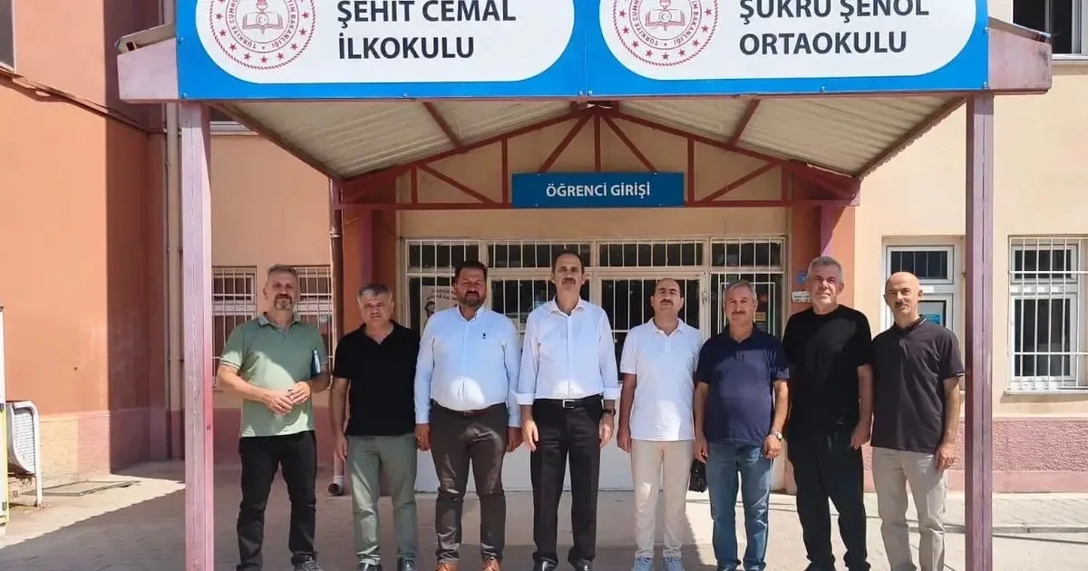 Gemlik’te Eğitim Yılı Hazırlıkları Hızlandı: Müdür Uç, Okulları Ziyaret Etti