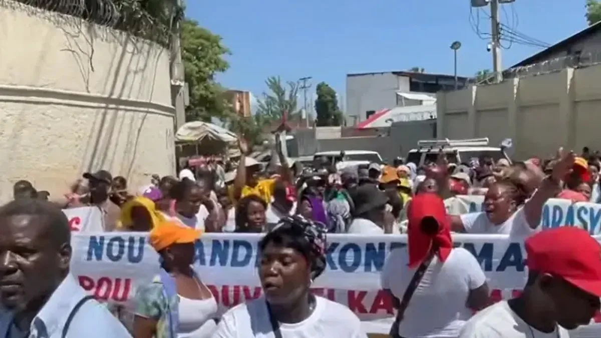Haiti’de Sokak Satıcıları Göçmenlere Karşı Sokağa Dönüyor: “Dayanmaya Dayanmayacağız”