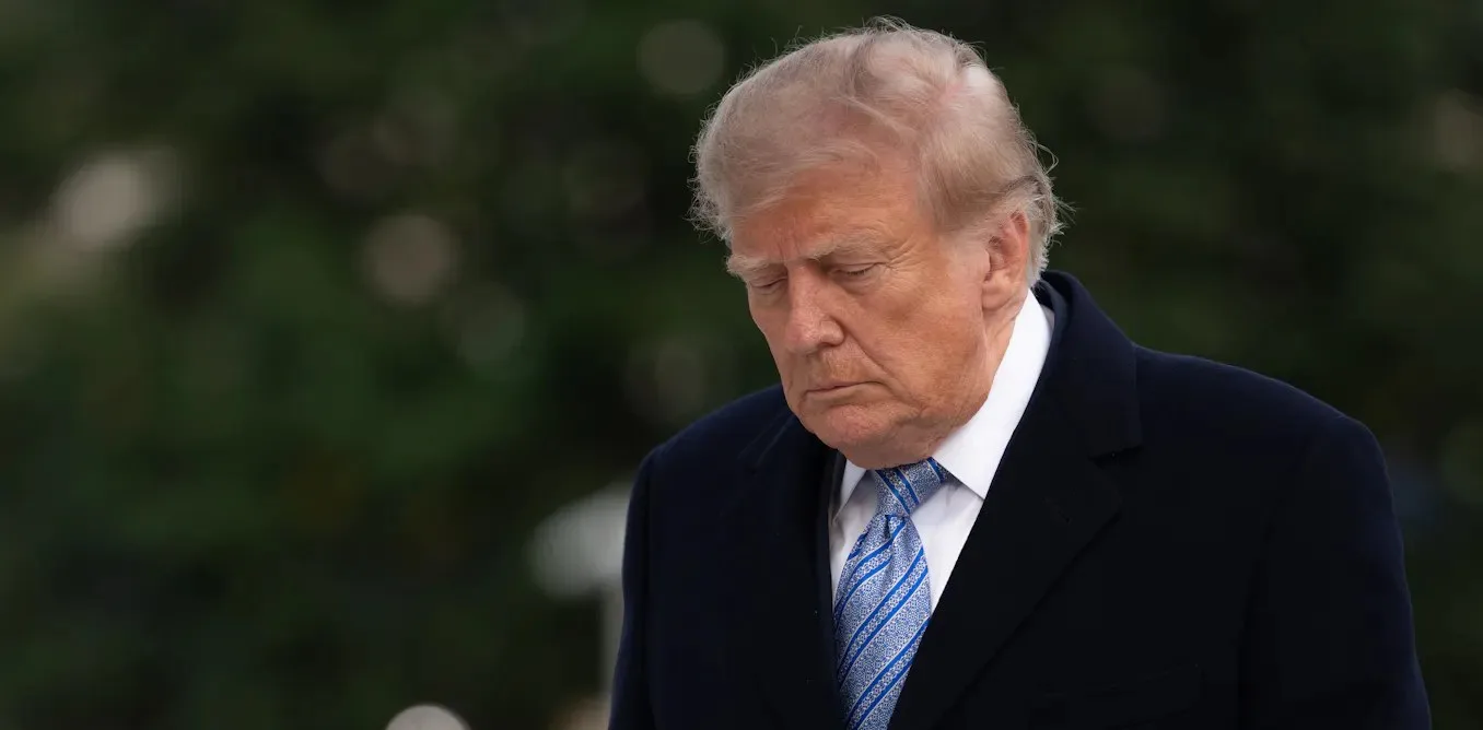 Trump’ın Onay Oranı Tarihindeki En Düşük Seveye İndi, Demokratlar Meclis ve Senato’da Favori Oldu