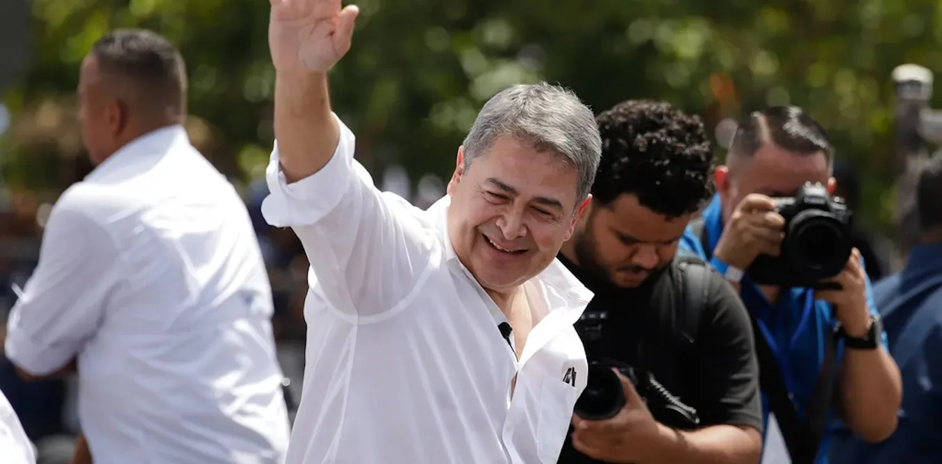 Honduras’ın Eski Başkanı Hernández’in Yargıdan Kaçışının Ardındaki Siyaset