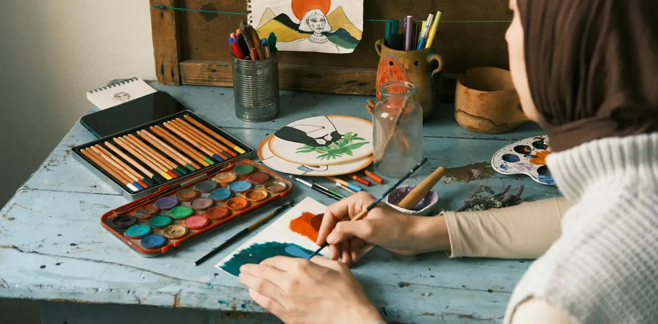 Okul yılının başladığı bu dönemde sanat pratikleri günlük mutluluğu artırabilir