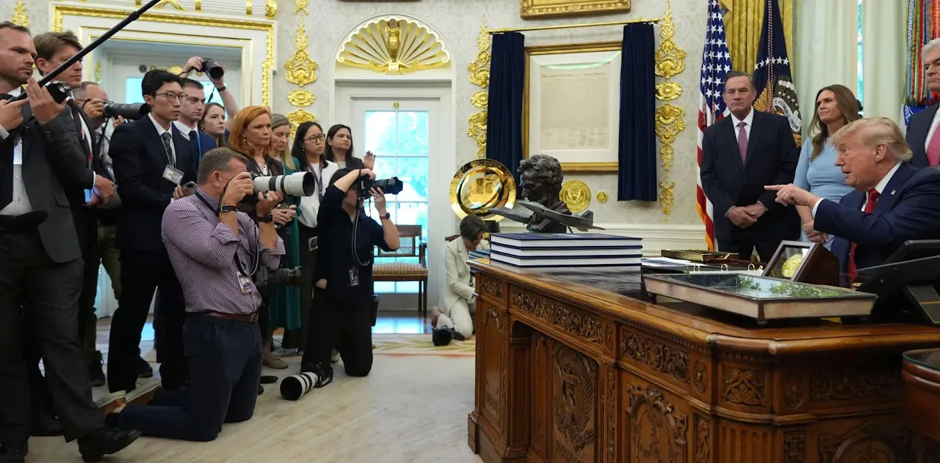 Trump yönetiminin CNN, Politico ve MS Now’u Beyaz Saray’dan menmesi büyük yayın ağlarını da harekete geçirdi