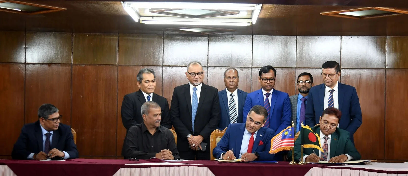 Bangladeş-Malaysia işe alım reformları göçün maliyetini yeniden tartışmaya açıyor