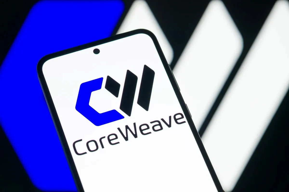 Cathie Wood, ARK’nin bu hafta hisse senedini aldığı CoreWeave’in borcunu savunuyor