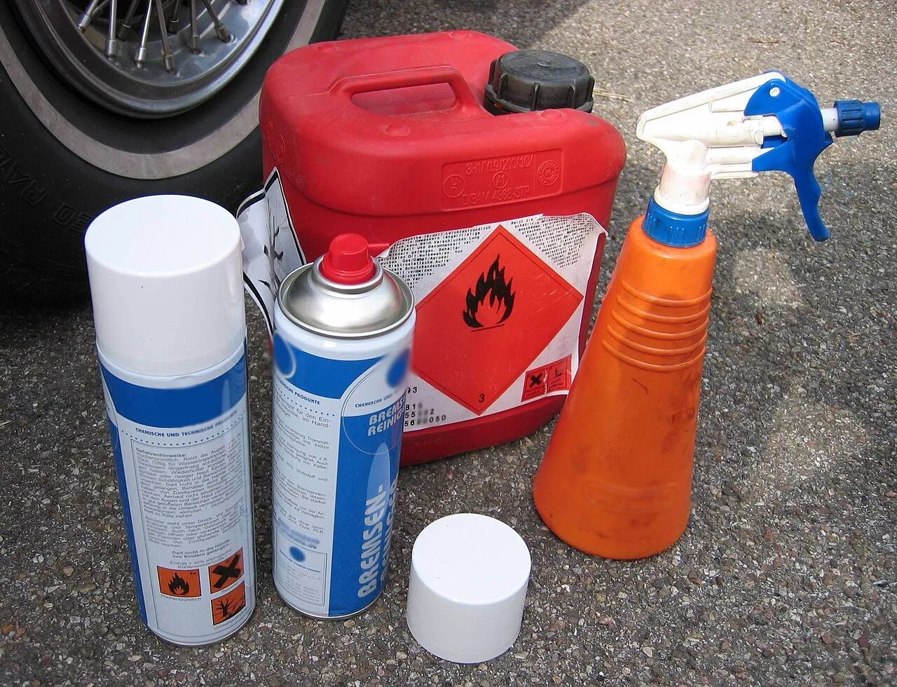 Brake cleaner in different containers