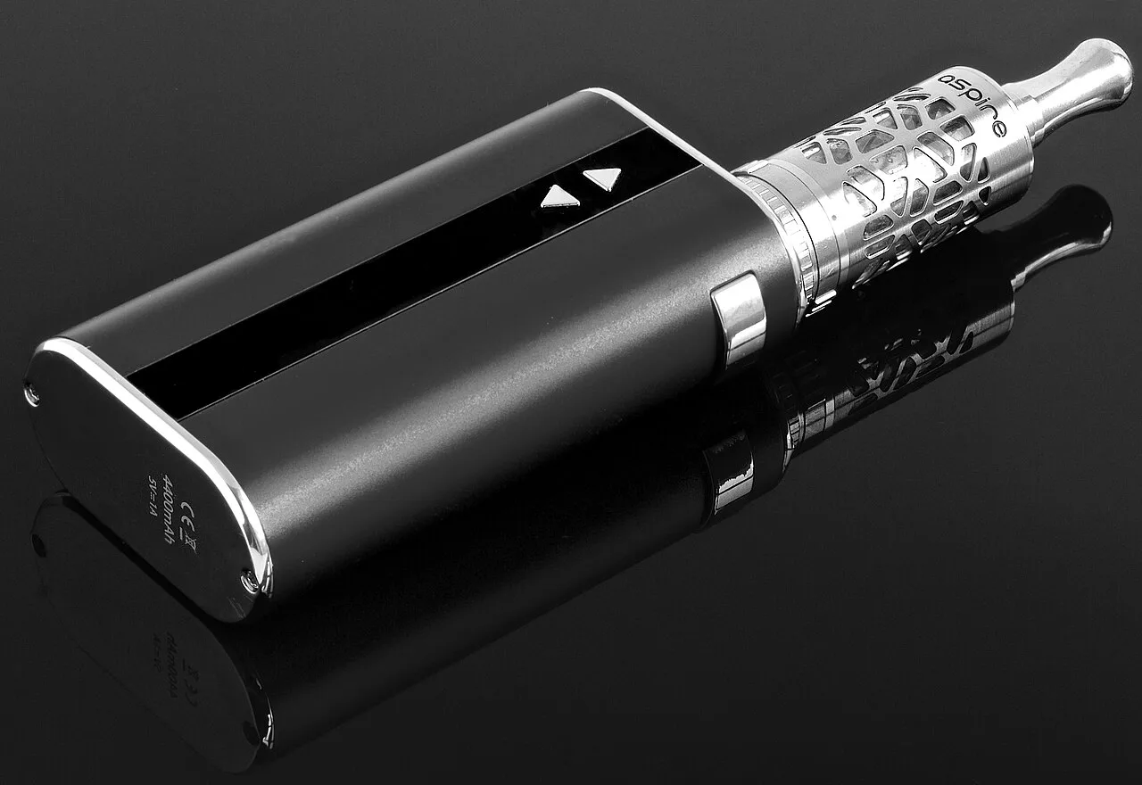 A later-generation box mod e-cigarette