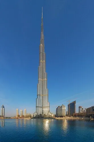 Birleşik Arap Emirlikleri, Dubai'de bulunan Burç Halife, 2010 Ocak ayından bu yana dünyanın en yüksek yapısı unvanını almıştır.[1]