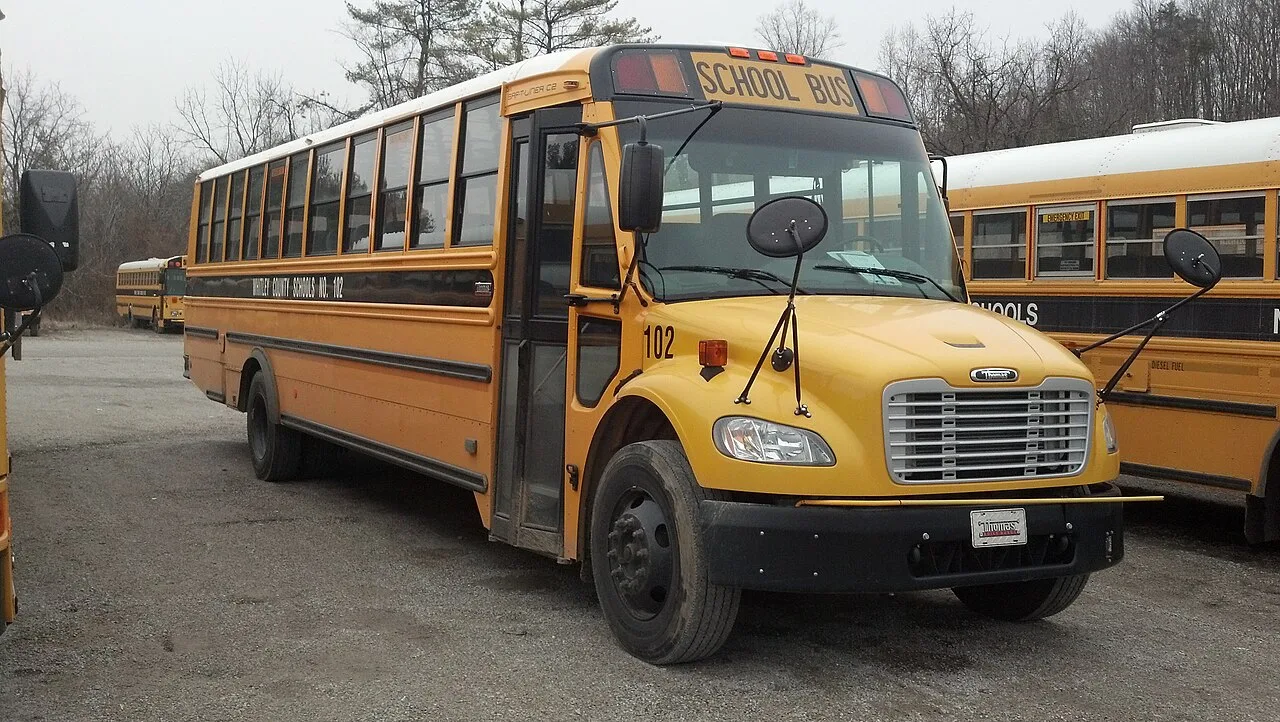 2010 Thomas Saf-T-Liner C2