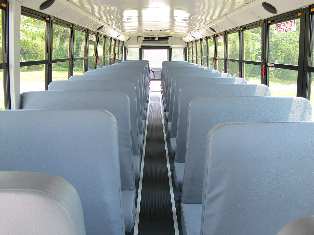 Thomas C2 interior seats